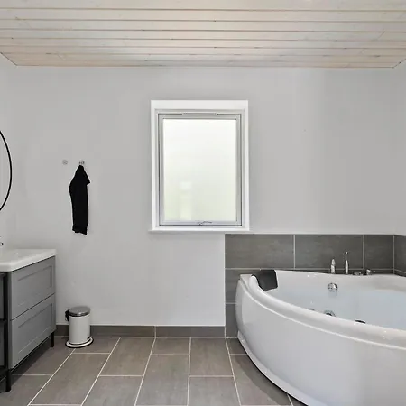 3 Bedroom Gorgeous In بيت للعطل *