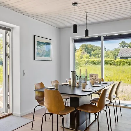 3 Bedroom Gorgeous In بيت للعطل