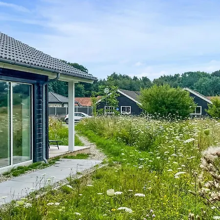 3 Bedroom Gorgeous In بيت للعطل *